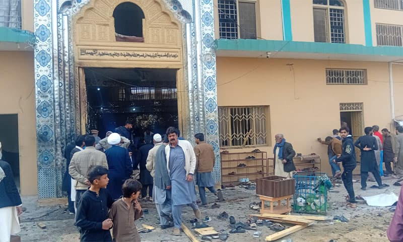 اسلام آباد کے علاقے ترلائی میں واقع امام بارگاہ خدیجۃ الکبریٰ میں نماز جمعہ کے دوران ہونے والےخودکش دھماکے کے نتیجے میں169سے زائد افراد زخمی, 31شہید افرادIslamabad; More than 169 injured and 31 killed in suicide blast during Friday prayers at Imambargah Khadijat-ul-Kubra in Tarlai شہید
