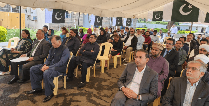 Siku ya Pakistani iliadhimishwa katika Ubalozi Mkuu wa Pakistani, Nairobi, Kenyaیوم پاکستان ہائی کمیشن برائے پاکستان، نیروبی، کینیا میں منایا گیا۔Pakistan Day celebrated at the High Commission for Pakistan, Nairobi,Kenya(Asghar Ali Mubarak)