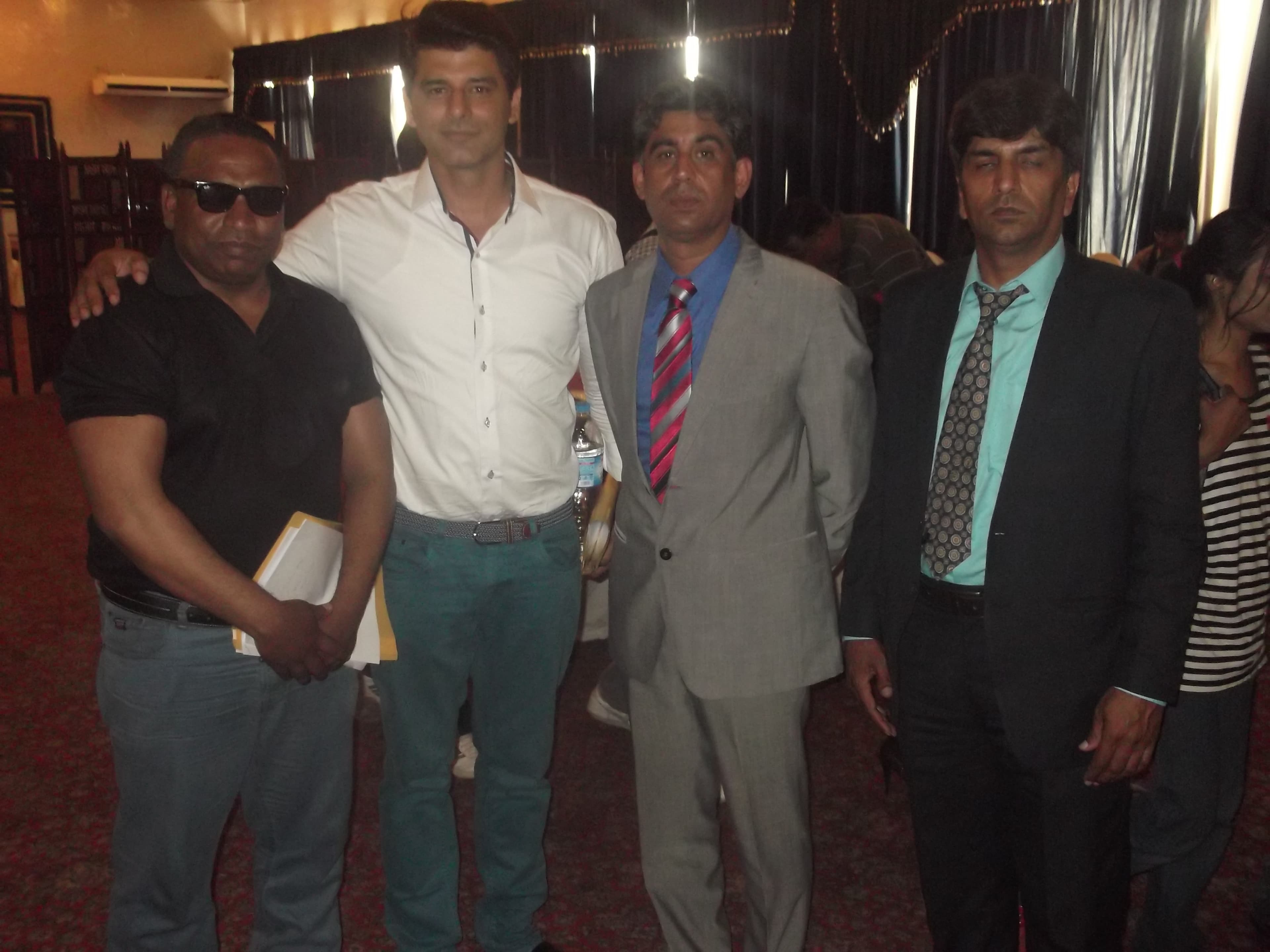 Qualification Tournament for RIO Olympics will be held from 14thApril 2016 in Manila, Philippines,پاکستانی دستہ امریکہ، ملاىٔیشیا، اسکاٹ لینڈ پاکستان میں رہنے والے کھلاڑیوں پر مشتمل ہے