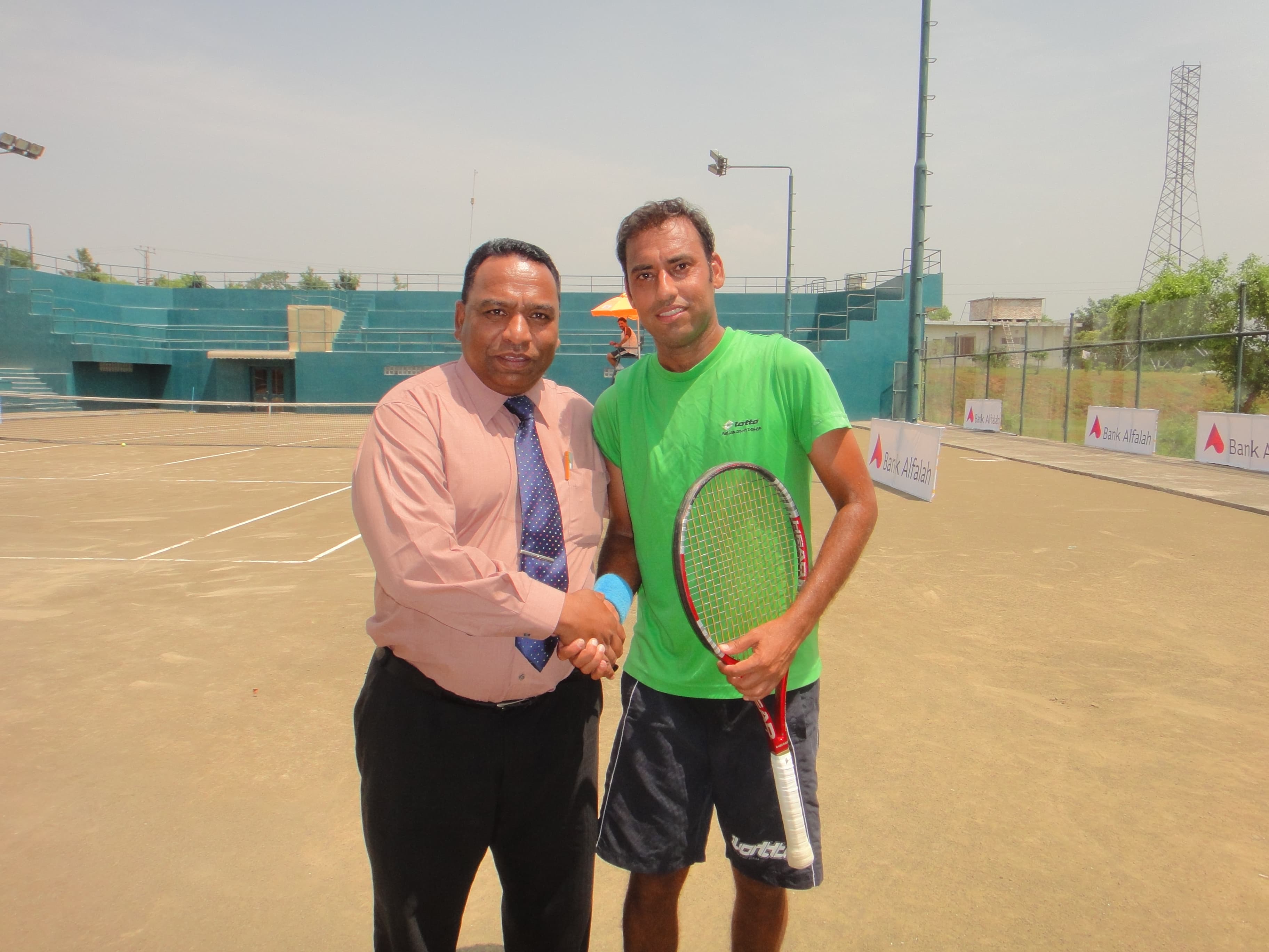 1st HASCOL National Ranking Tennis Championships, 2016, Pakistan No.1 and top seed, Aqeel Khan, eliminated Shaheen Mehmood at score 6-2,6-2 seeded players without much difficulty, advanced in to next rounds By, Asghar Ali Mubarak Islamabad –Without much difficulty, seeded players advanced in to next rounds the men’s singles and juniors 18 and under singles first round of 1st HASCOLl National Ranking Tennis Championships, 2016, here at S. Dilawar Abbas PTF Tennis Complex, Islamabad. Pakistan No.1 and top seed, Aqeel Khan, eliminated Shaheen Mehmood at score 6-2,6-2, Yasir Khan brushed aside Yousaf Khan of Peshawar at 6-0, 6-1, Mudasir Murtaza defeated qualifier Saqib Umer of KP also in straight sets at the score of 6-0, 6-2. In junior under 18 singles, county’s top player from Jehanian, Muzammil Murtaza, (bye in the first round) advanced to round 2 along with other players Hamza Bin Rehan (Islamabad), Barbhat Kumar (Karachi), Aman Atiq (Rawalpindi), Samad Areejo (Karachi), Aqib Umer (Peshawar), S. Nofil Kaleem (Islamabad), Bilal Khan (Hyderabad), and Kashif Khan (Peshawar). Following are the results: Men’s Singles first round matches: Aqeel Khan beat Shaheen Mehmood 6-2, 6-2; Ahmed Chaudhry beat Abbas Khan 6-3, 6-0; Shahzad Khan beat Ejaz Khan 6-3, 6-2; Kashan ul Haq beat Ilham Khan 6-2, 7-6(7); Mudasir Murtaza beat Saqib Umer 6-0, 6-2; Shahzad/PAF beat Shahid Afridi 6-4,6-4; Yasir Khan beat Yousaf Khan 6-1,6-0; Usman Rafiq beat Hamza Bin Asif 6-3,6-2; Usman Ejaz beat Huzaifa Abdul Rehman 6-4,6-4. Boys Under 18 Singles first round matches: Hamza bin Rehan beat Nalain Abbas 6-1,1-6,7-6(4); Parbhat Kumar beat Zeeshan Bhachani 6-4,6-2; Aman Atiq beat Talha bin Asif 6-3, 6-1; Samad Areejo beat Ashesh Kumar 6-4, 4-6, 6-3; Aqib Umer beat Nadir Bhachani 4-6, 6-1, 6-2; Syed Nofil Kaleem beat Kashan Umer 6-0, 6-0; Bilal Khan beat Sumit Dass 4-6, 6-1, 6-4; Kashif Khan beat Musa Chaudhry. 4-6, 6-2, 6-1. Boys Under 14 first round matches: Sumit Dass beat Hamid ullah 4-0,4-0; Subhan Bin Salik beat Hamza Jawad 4-0,4-1; M. Huzaifa Khan beat Yahya Musa Luni 4-0,4-1; Bilal Asim beat Muhammad Talha Qazi 4-1,4-0; Kashan Umer beat Muhammad Abdullah Qazi 4-0,4-0;