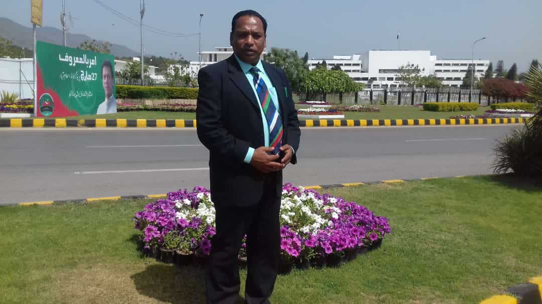 عدم اعتماد مسترد کیے جانے کے بعد سیاسی بحران سپریم کورٹ کا ازخودنوٹس۔۔۔۔۔(اندر کی بات ؛کالم نگار؛اصغرعلی مبارک