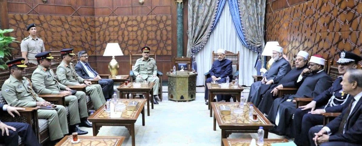 Field Marshal meets Egyptian leadership, emphasizes unity against extremism فیلڈ مارشل کی مصری قیادت سے ملاقات ، انتہا پسندی کے خلاف اتحاد پر زور