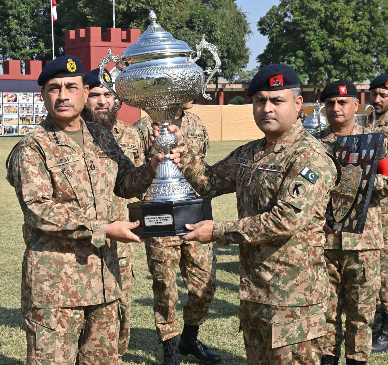 Field Marshal Syed Asim Munir attends closing ceremony of Pakistan Army Rifle Association, commends outstanding performance in marksmanshipفیلڈ مارشل سید عاصم منیر کی پاکستان آرمی رائفل ایسوسی ایشن کی اختتامی تقریب میں شرکت ، نشانہ بازی میں شاندار کارکردگی کو سراہا۔