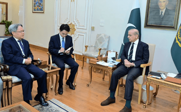 Prime Minister Shehbaz Sharif vows Pakistan-China strategic partnership巴基斯坦总理谢赫巴兹·谢里夫承诺建立巴基斯坦与中国的战略伙伴关系